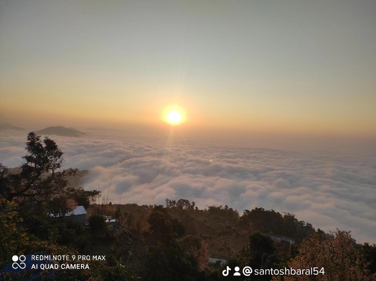 Lake View Lodge Sarangkot Pokhara Room photo